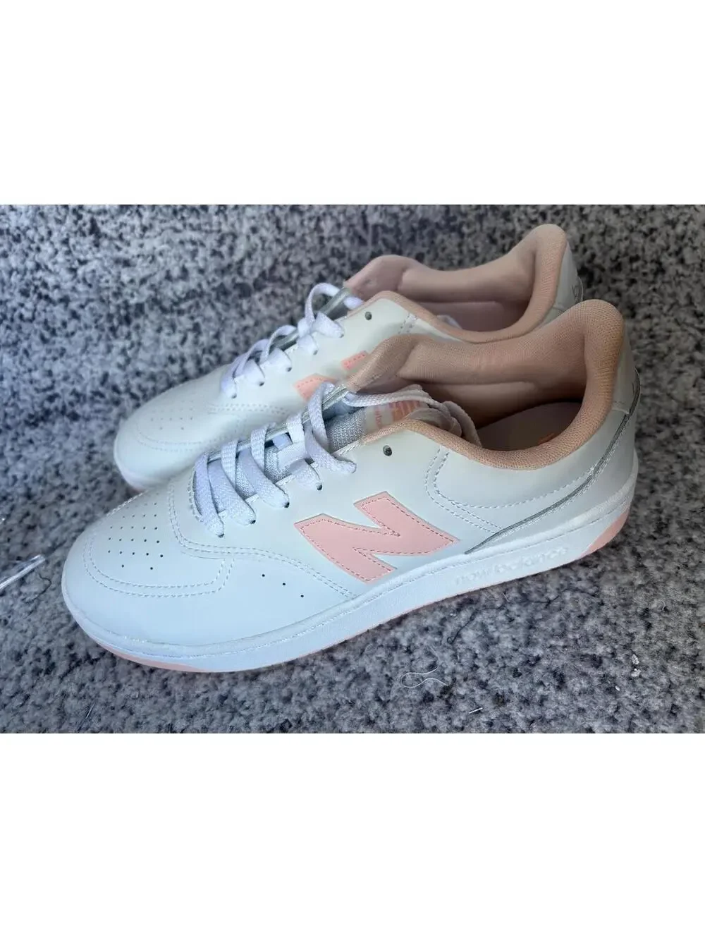 New Balance Women's BBW80 Sneaker LIFESTYLE Fashion Size 11B PINK/ WHITE